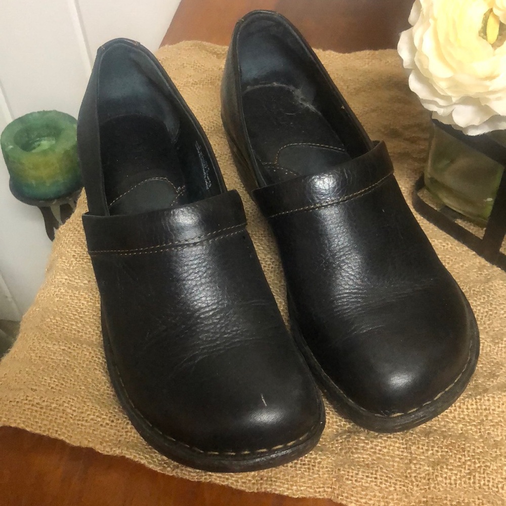 Born leather slip on shoes size 9